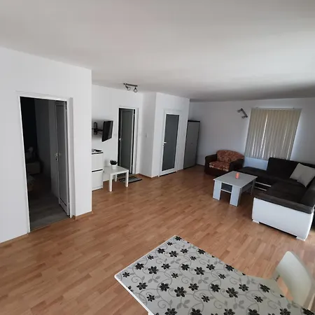 4th Floor *